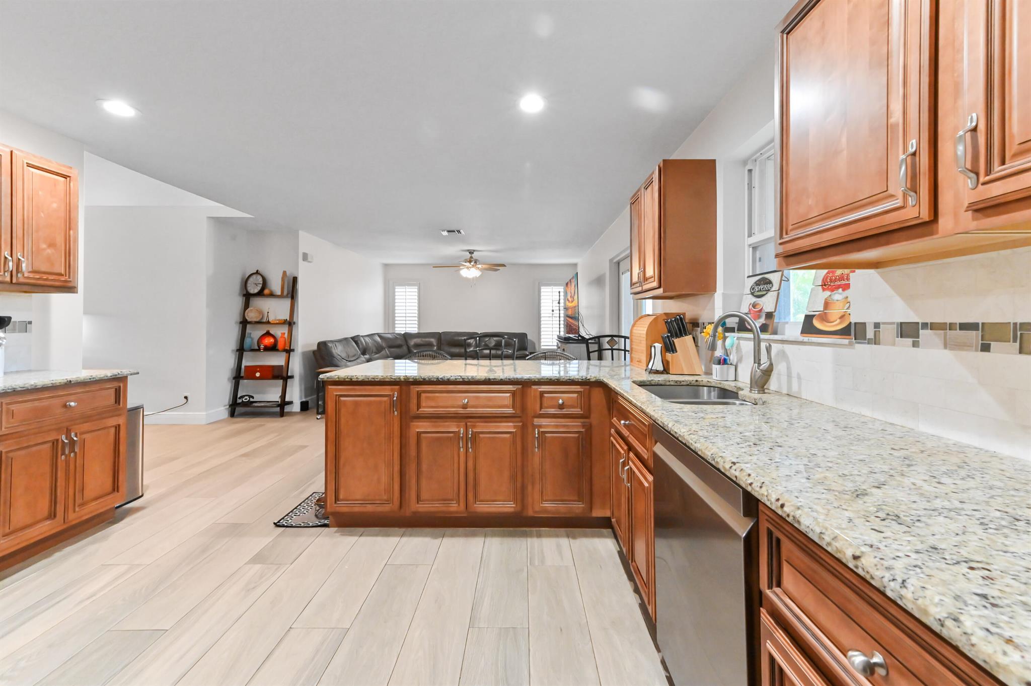 OLIVE TREE - Residential