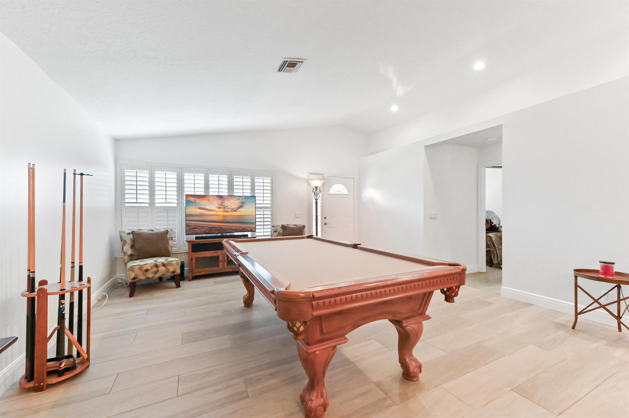 OLIVE TREE - Residential