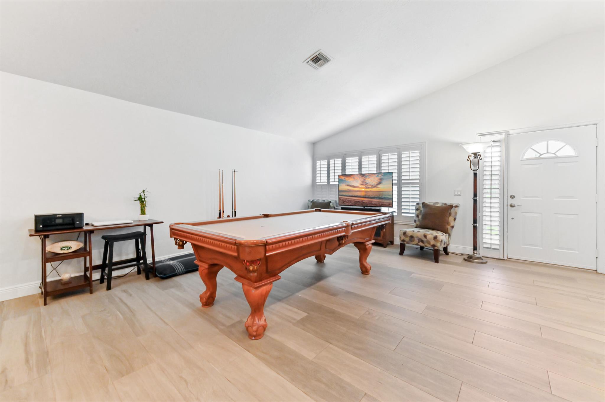 OLIVE TREE - Residential