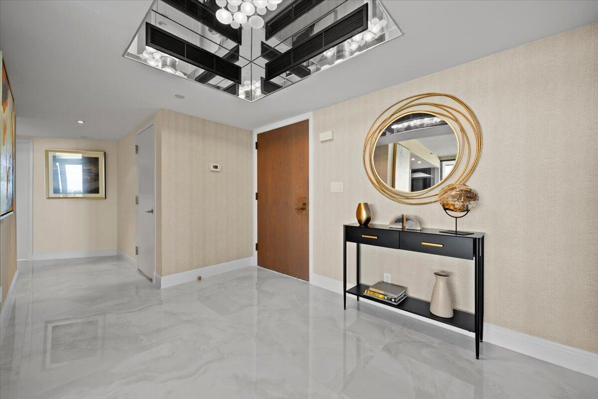 100 Lakeshore Drive 1154