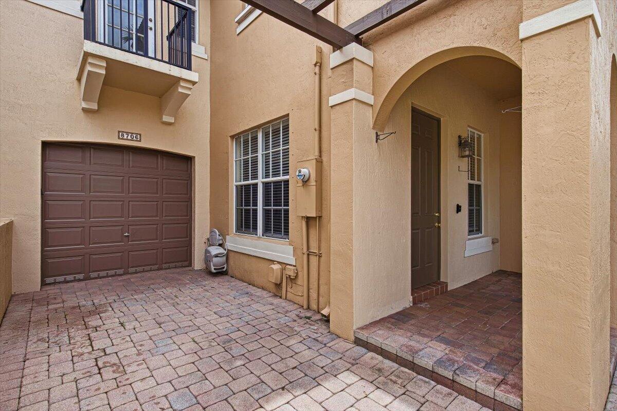 8706 Blaze Court