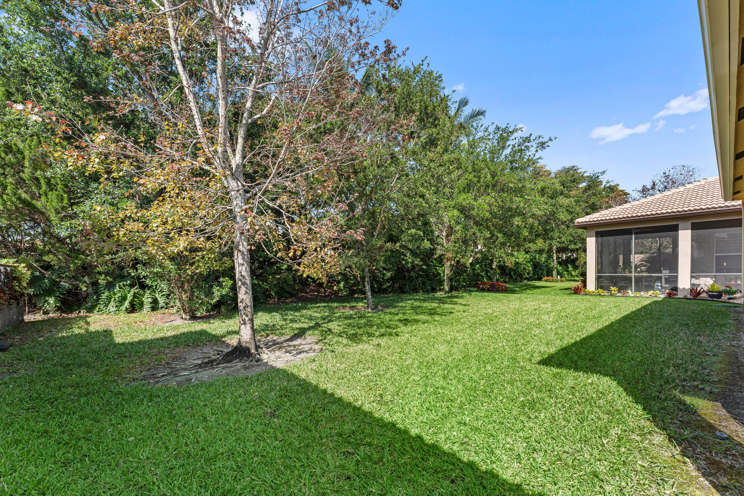 Valencia Cove - Residential