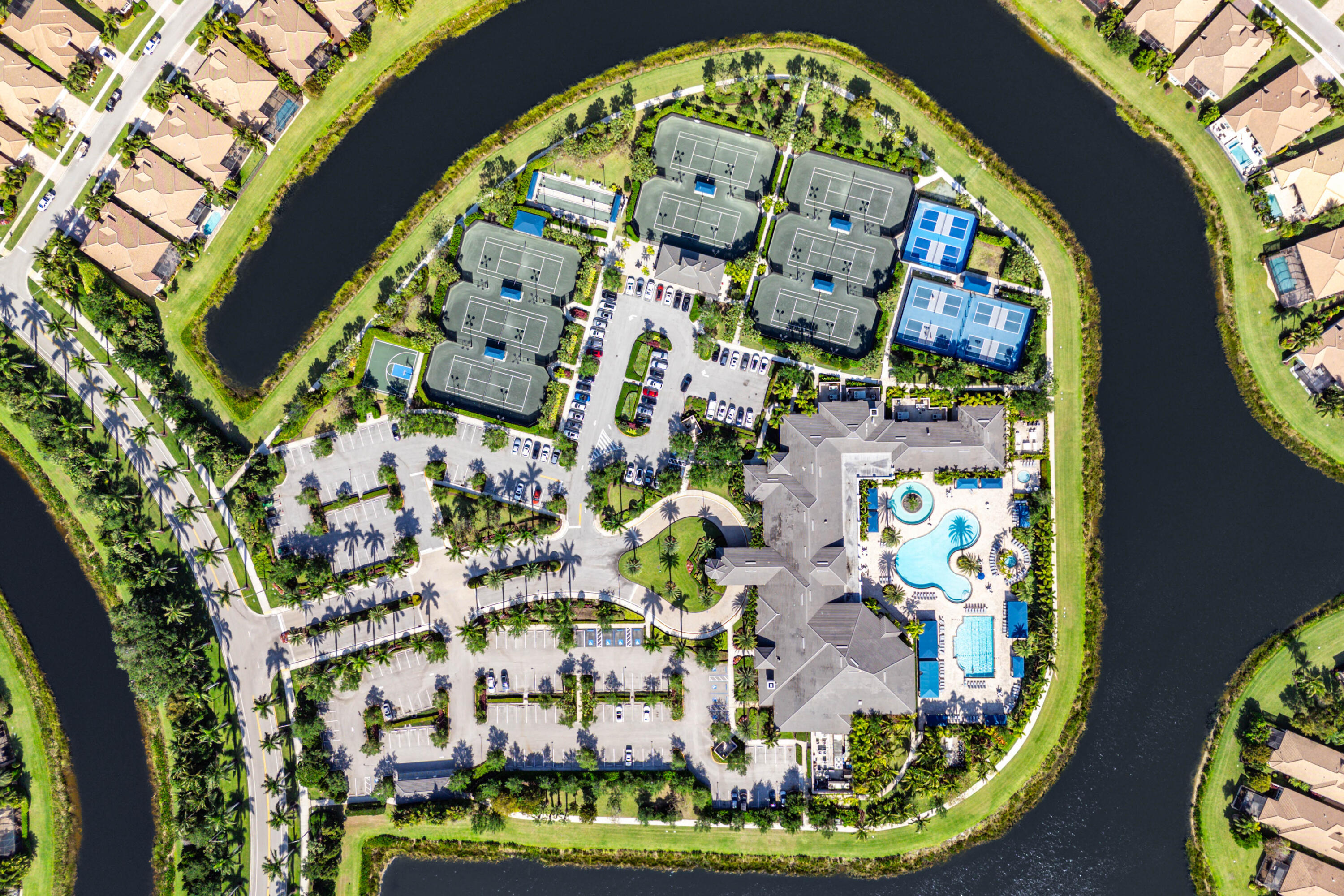 Valencia Cove - Residential