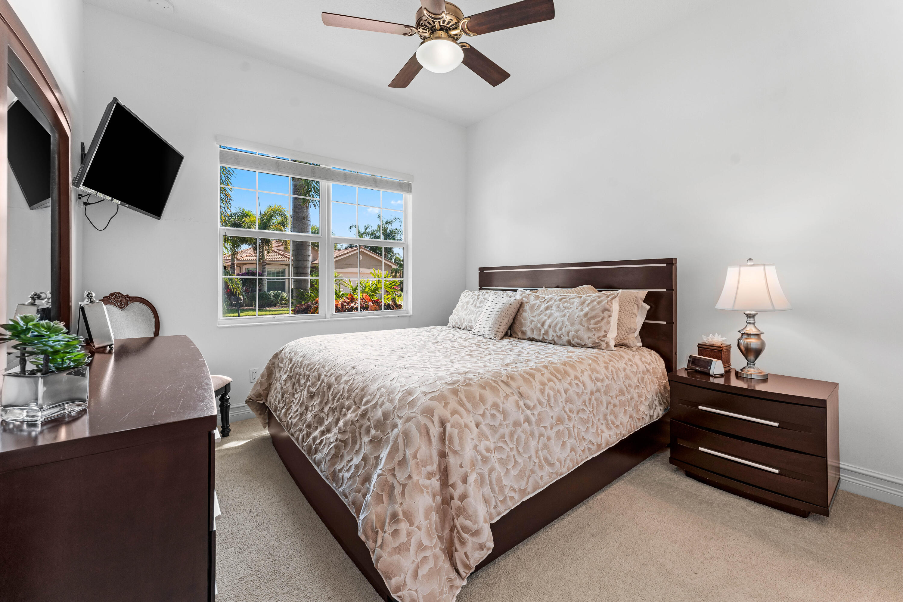 Valencia Cove - Residential