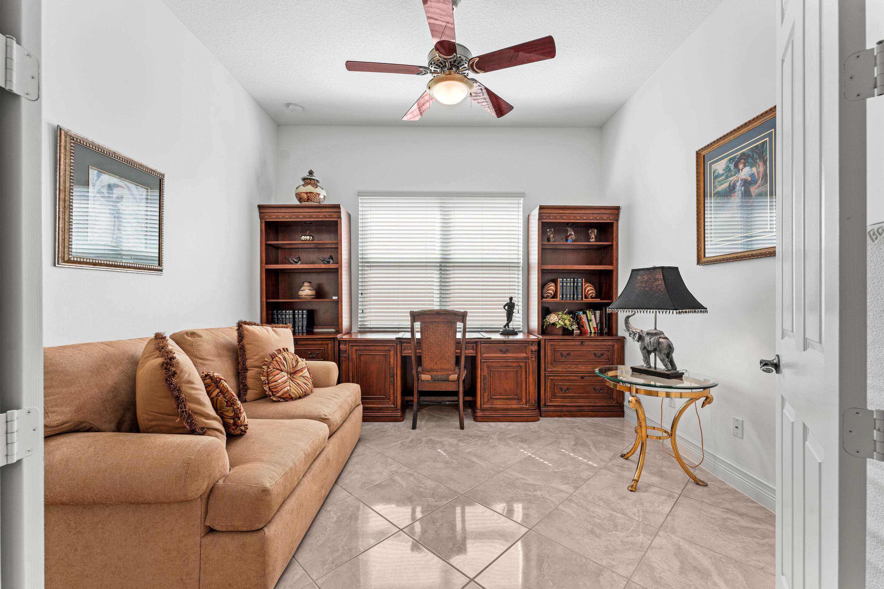 Valencia Cove - Residential