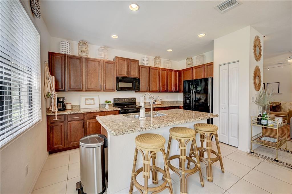 MADISON PLACE - Residential