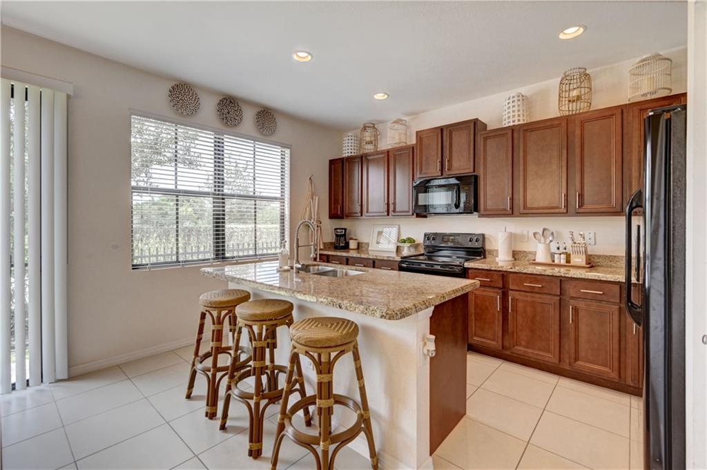 MADISON PLACE - Residential