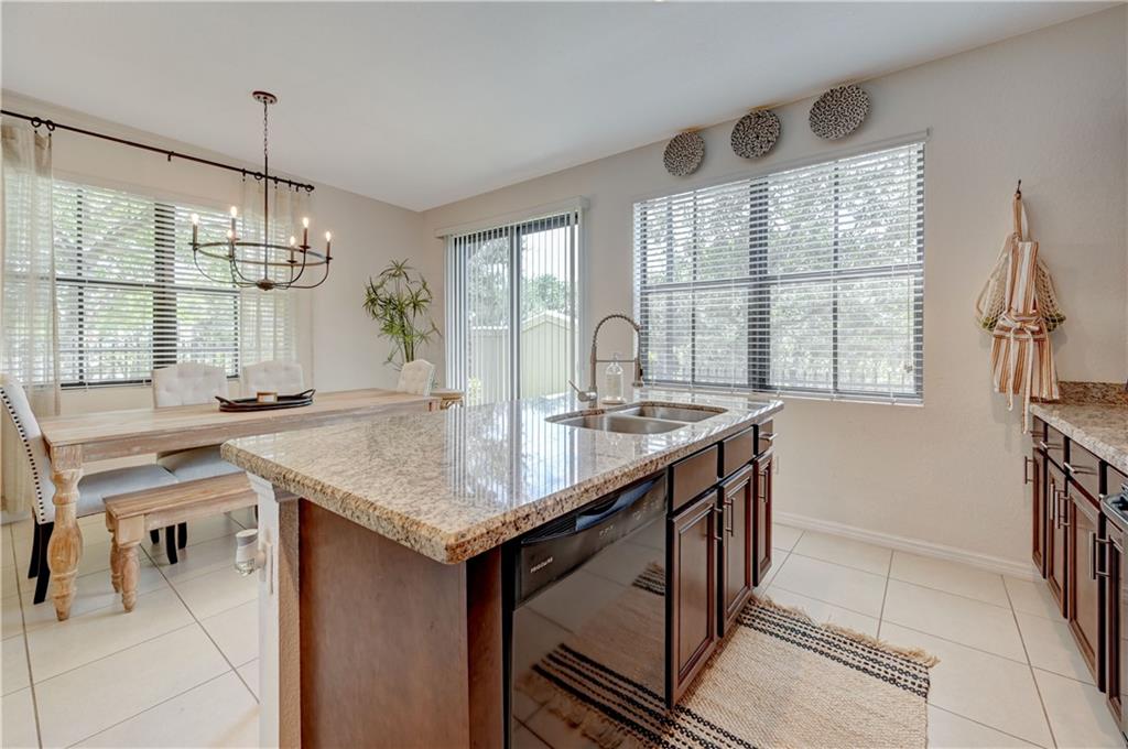 MADISON PLACE - Residential