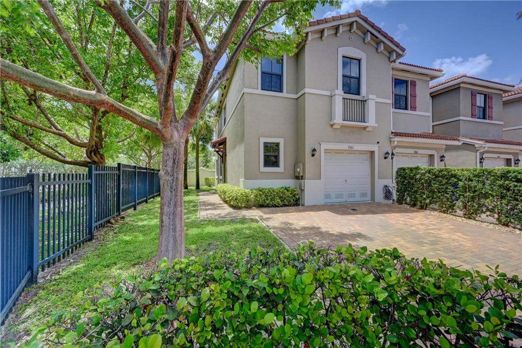 MADISON PLACE - Residential