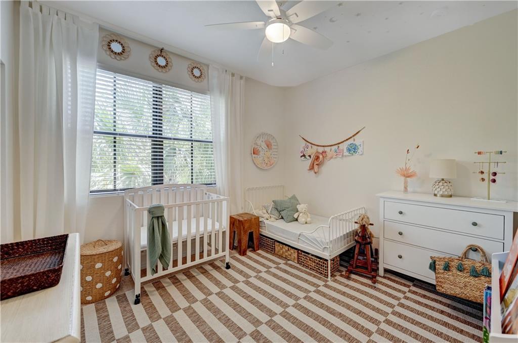 MADISON PLACE - Residential