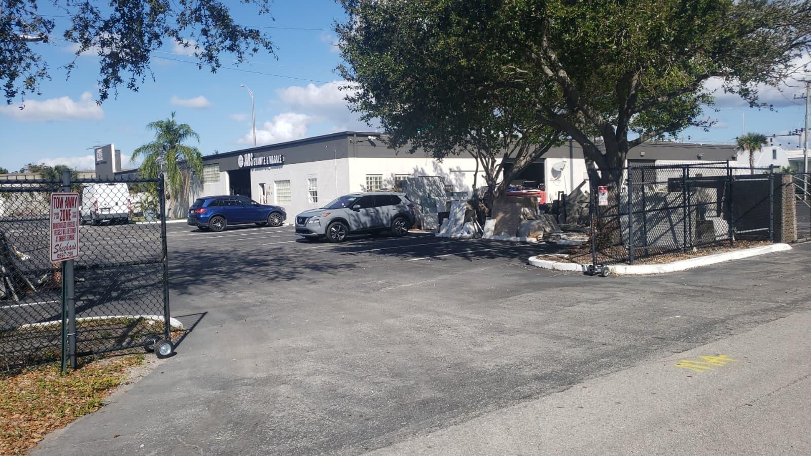 1815 10th Avenue N C