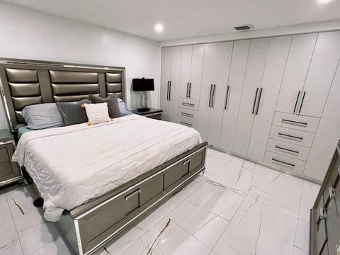 Tiny photo for 1155 BUCHANAN Street, Hollywood, FL 33019 (MLS # B26082217)