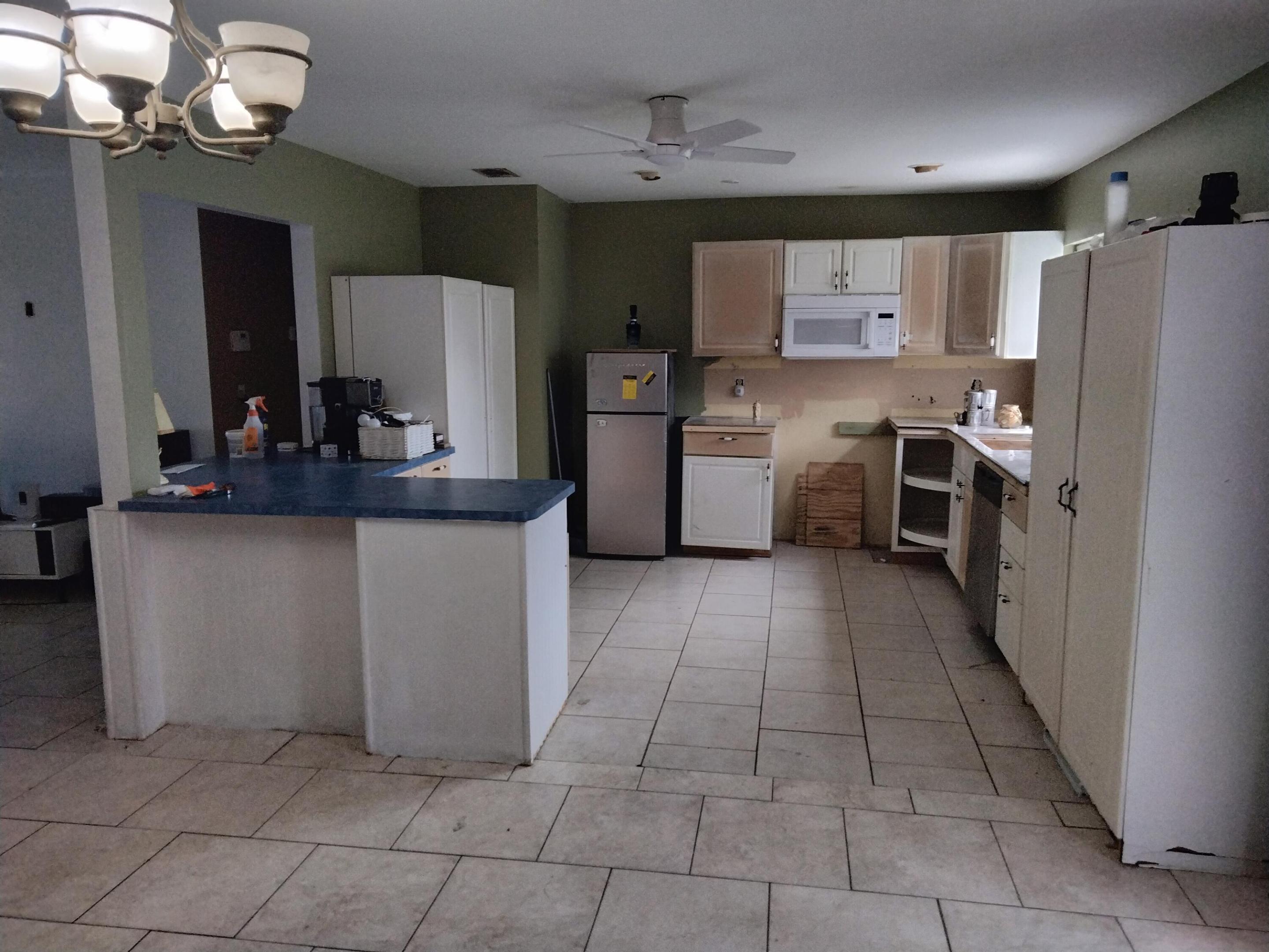 SOUTH PORT ST LUCIE UNIT 5 - Residential Lease