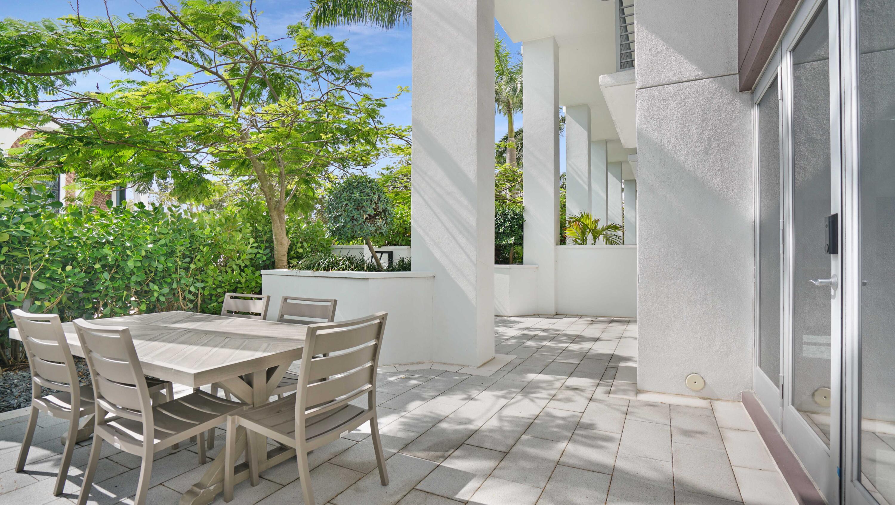 155 E Boca Raton Road Th3