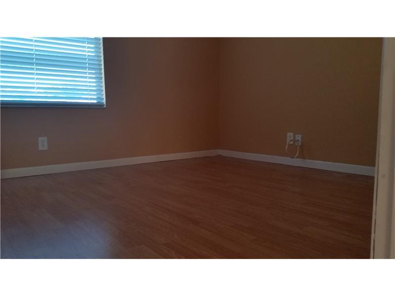 BOCA CHASE TR 4 - Residential Lease