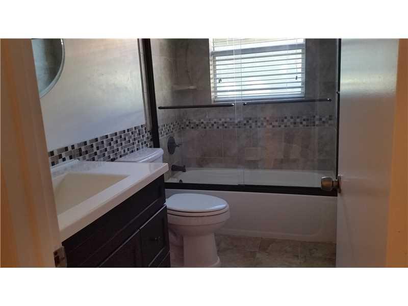 BOCA CHASE TR 4 - Residential Lease