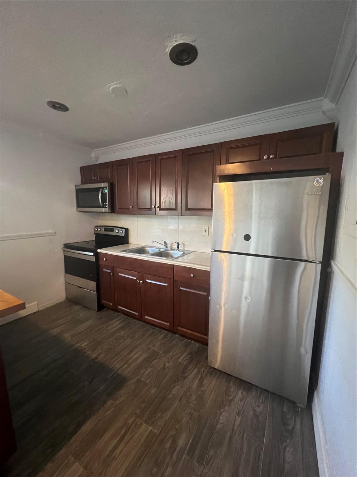 813 NW 3rd St 3