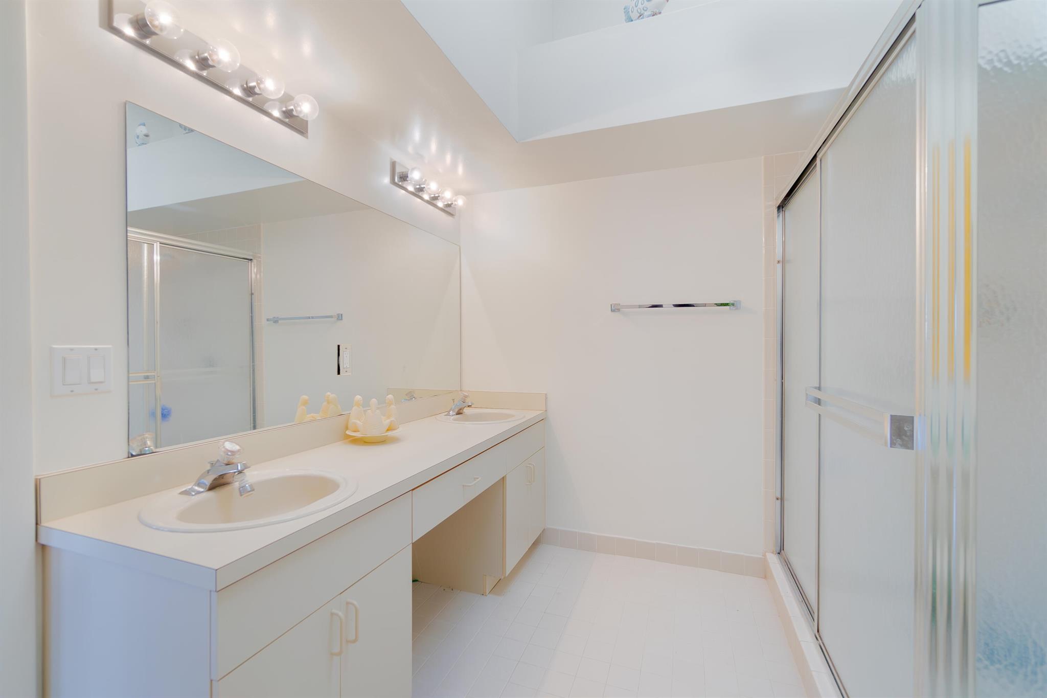 BRIGHTON LAKES - Residential