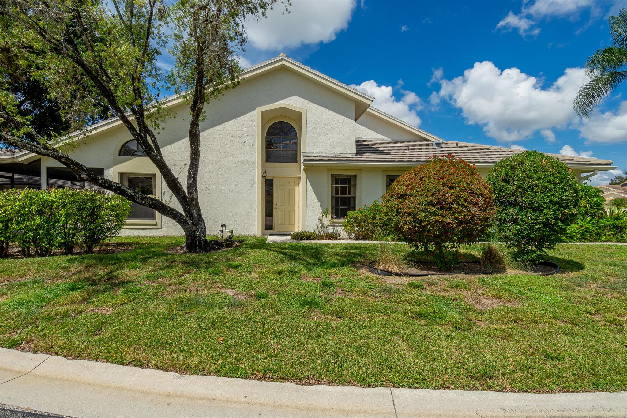 BRIGHTON LAKES - Residential