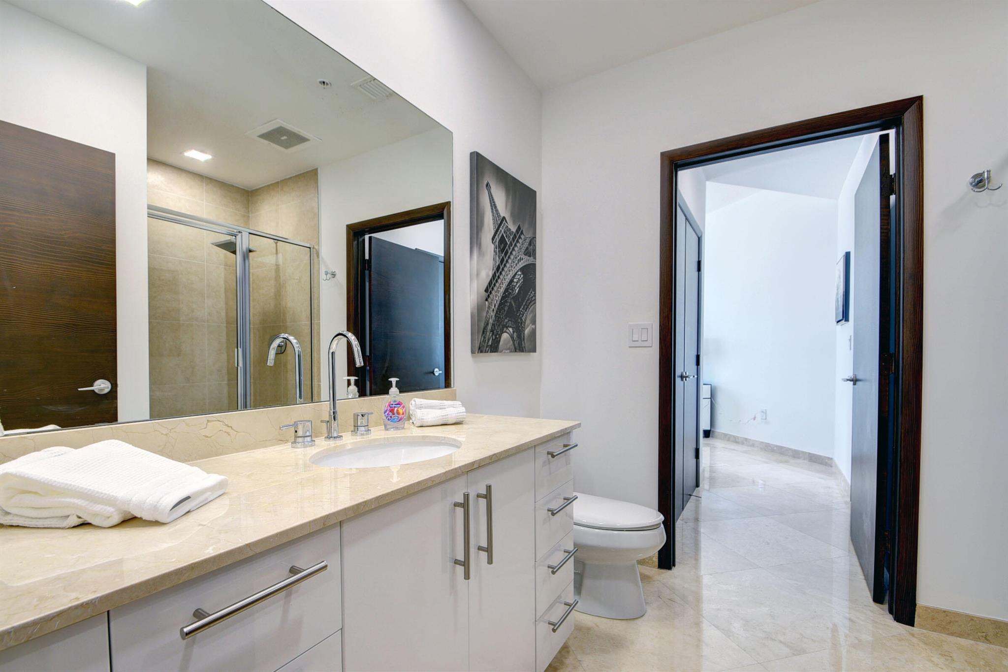 CITYPLACE SOUTH TOWER CON - Residential Lease