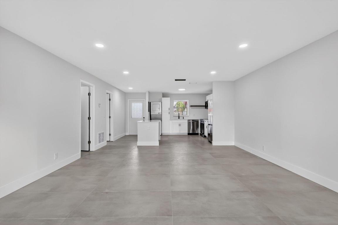 COVERED BRIDGE CONDO - Residential Lease