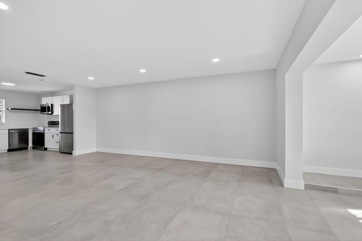 COVERED BRIDGE CONDO - Residential Lease