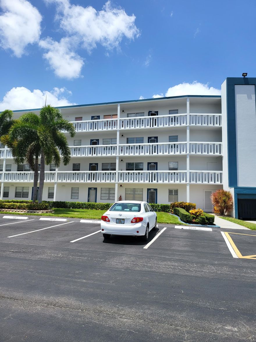 Freshly renovated , move in ready. Ground floor . Convenient for move in and groceries. Newer appliances and cabinets. Two wall mounted TV's. Closets have organizers . Porch has storage and hurricane protection.