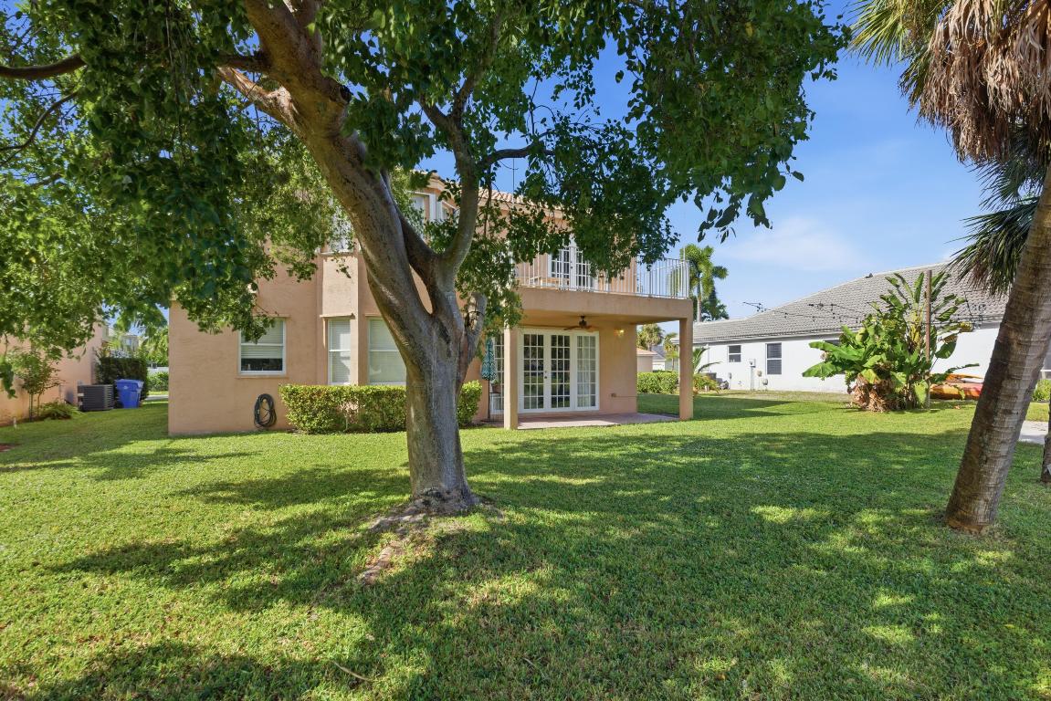 MADISON GREEN - Residential