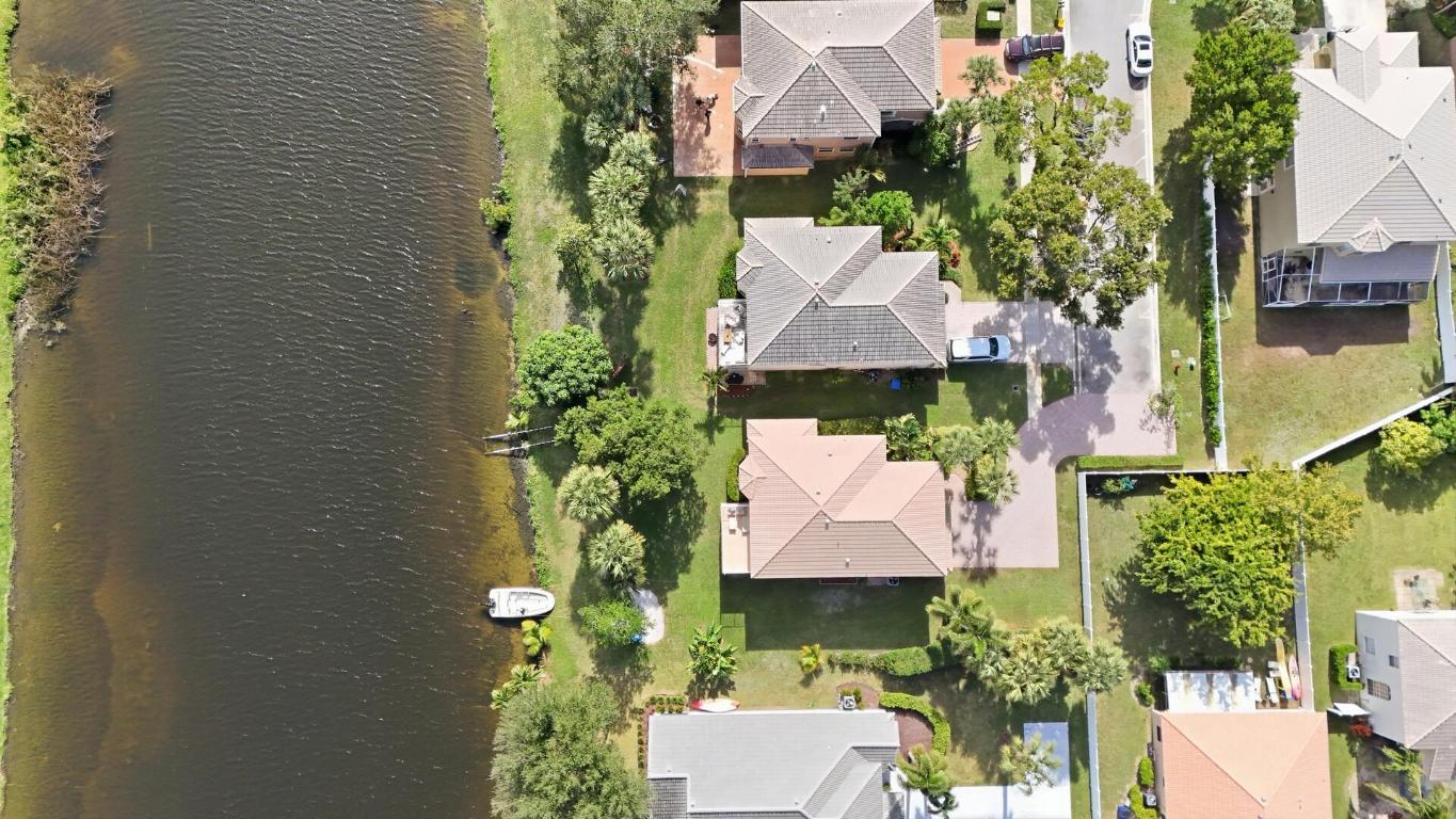 MADISON GREEN - Residential