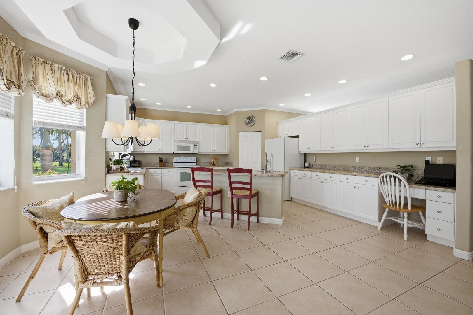 MADISON GREEN - Residential