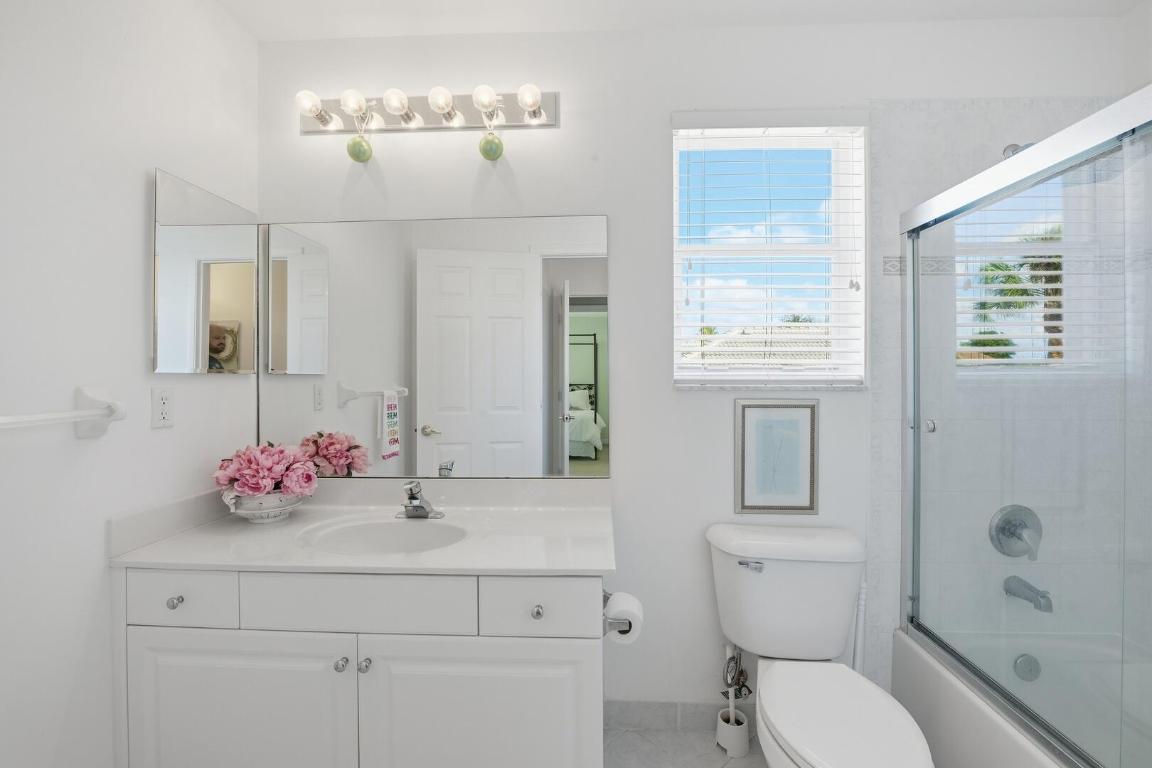 MADISON GREEN - Residential