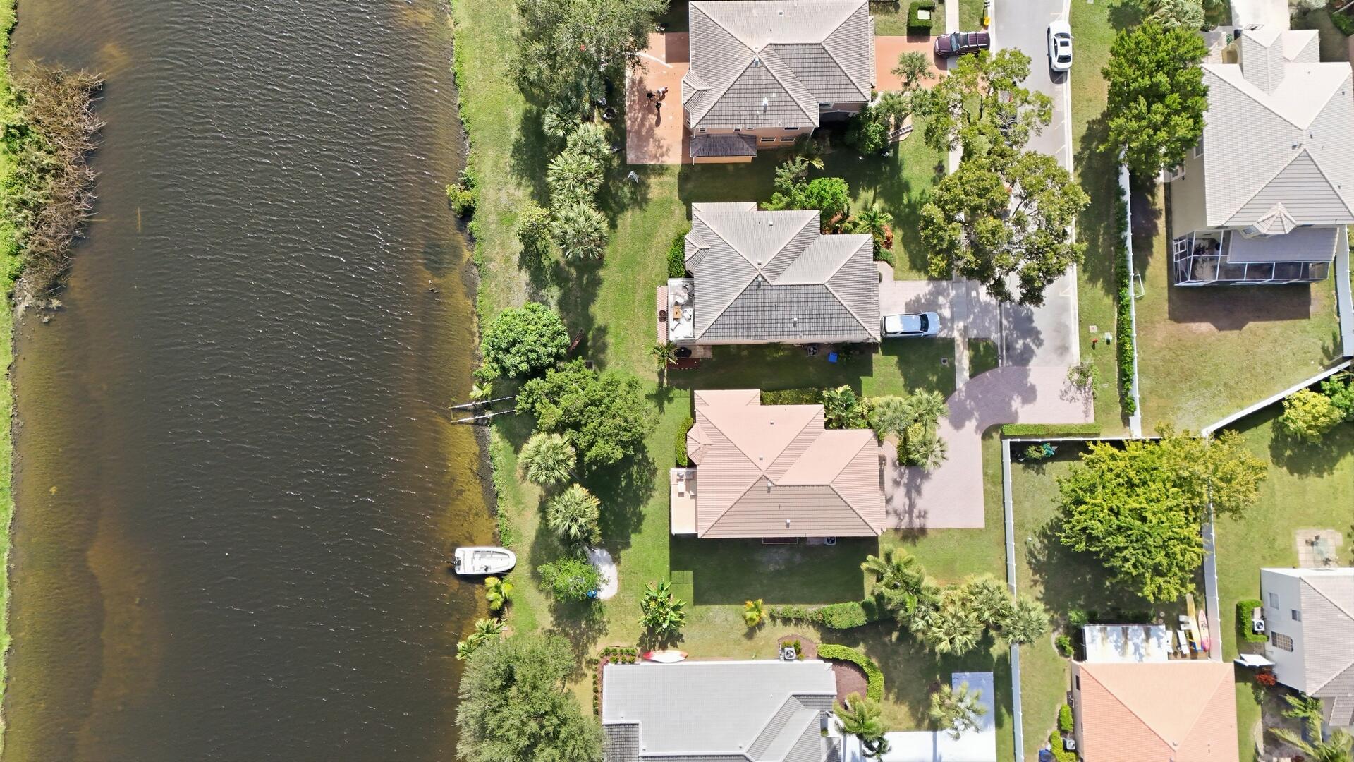 MADISON GREEN - Residential