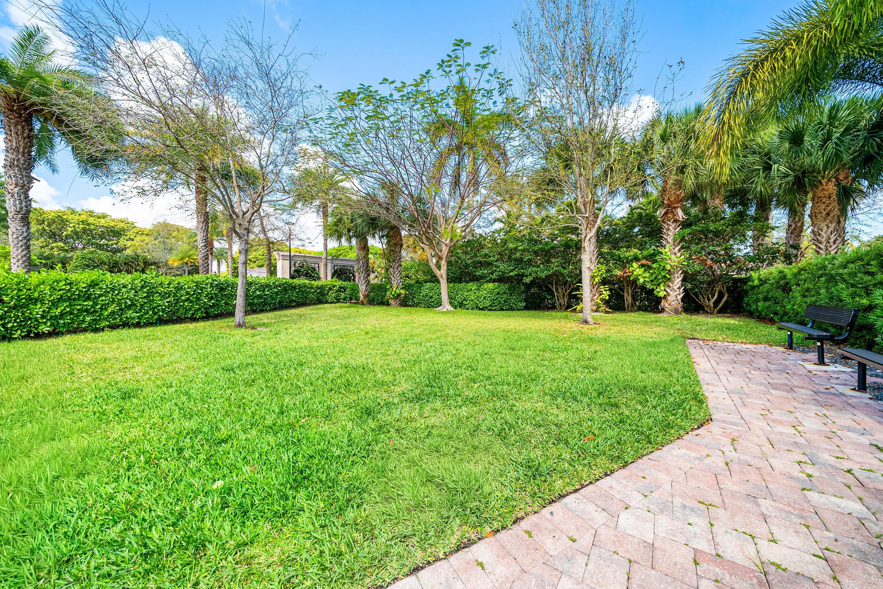 BOCA HIGHLANDS - Residential