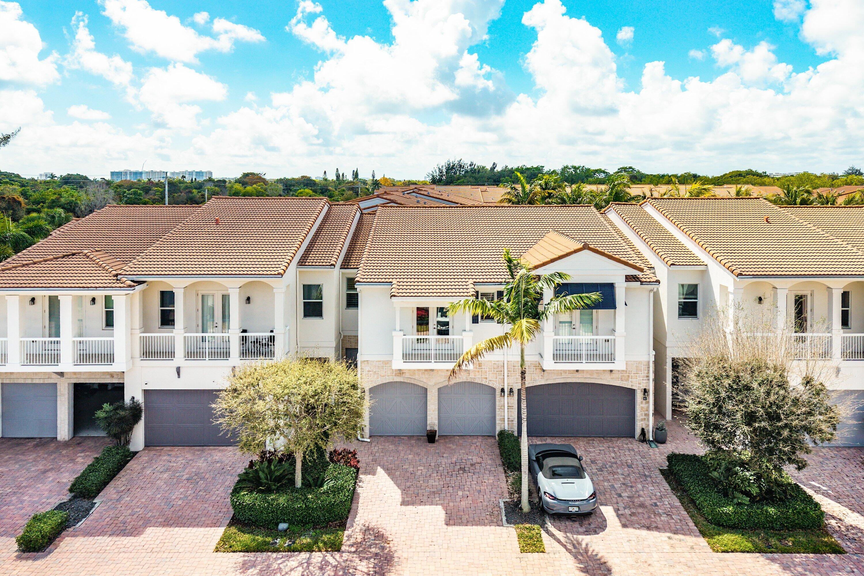 BOCA HIGHLANDS - Residential