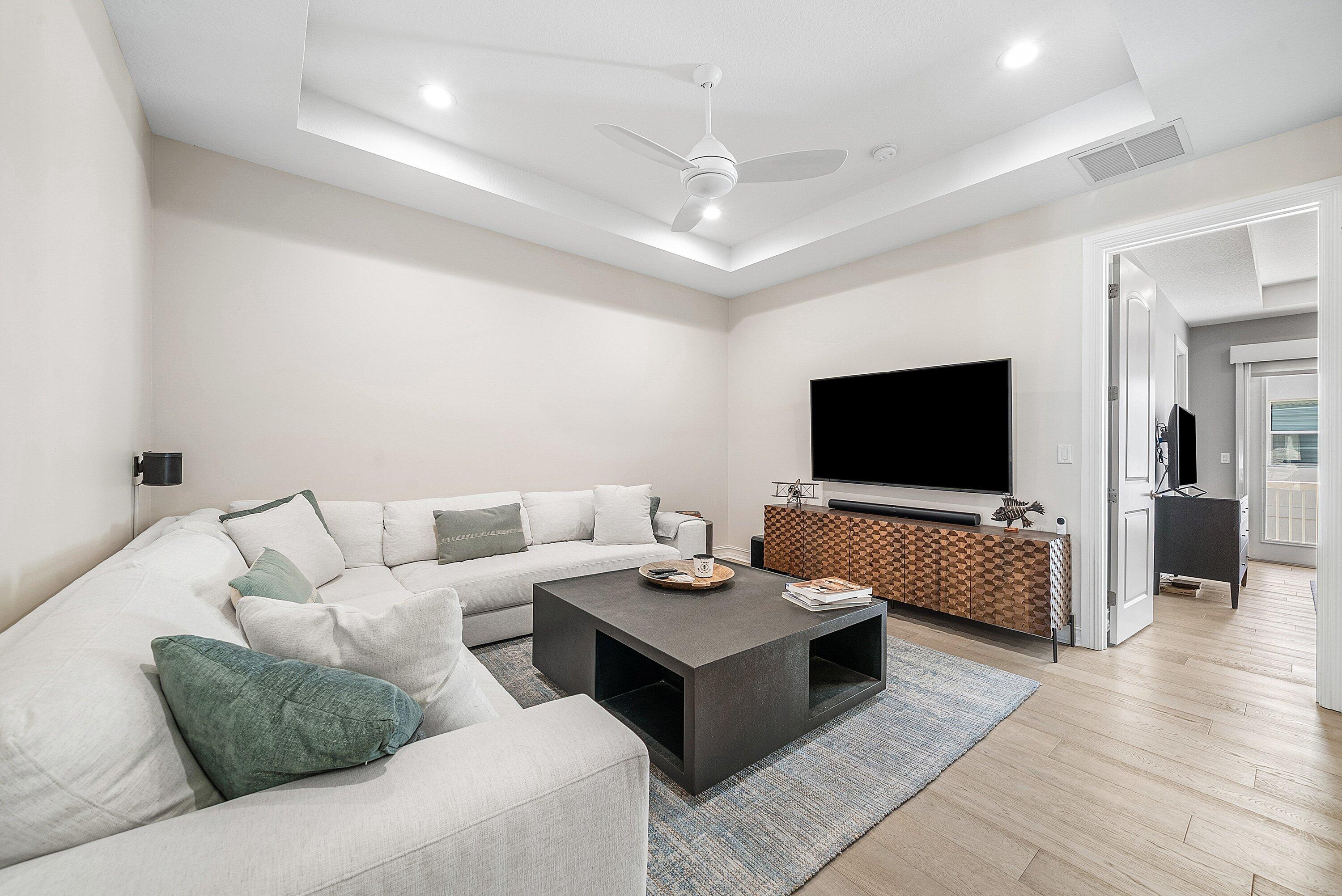 BOCA HIGHLANDS - Residential