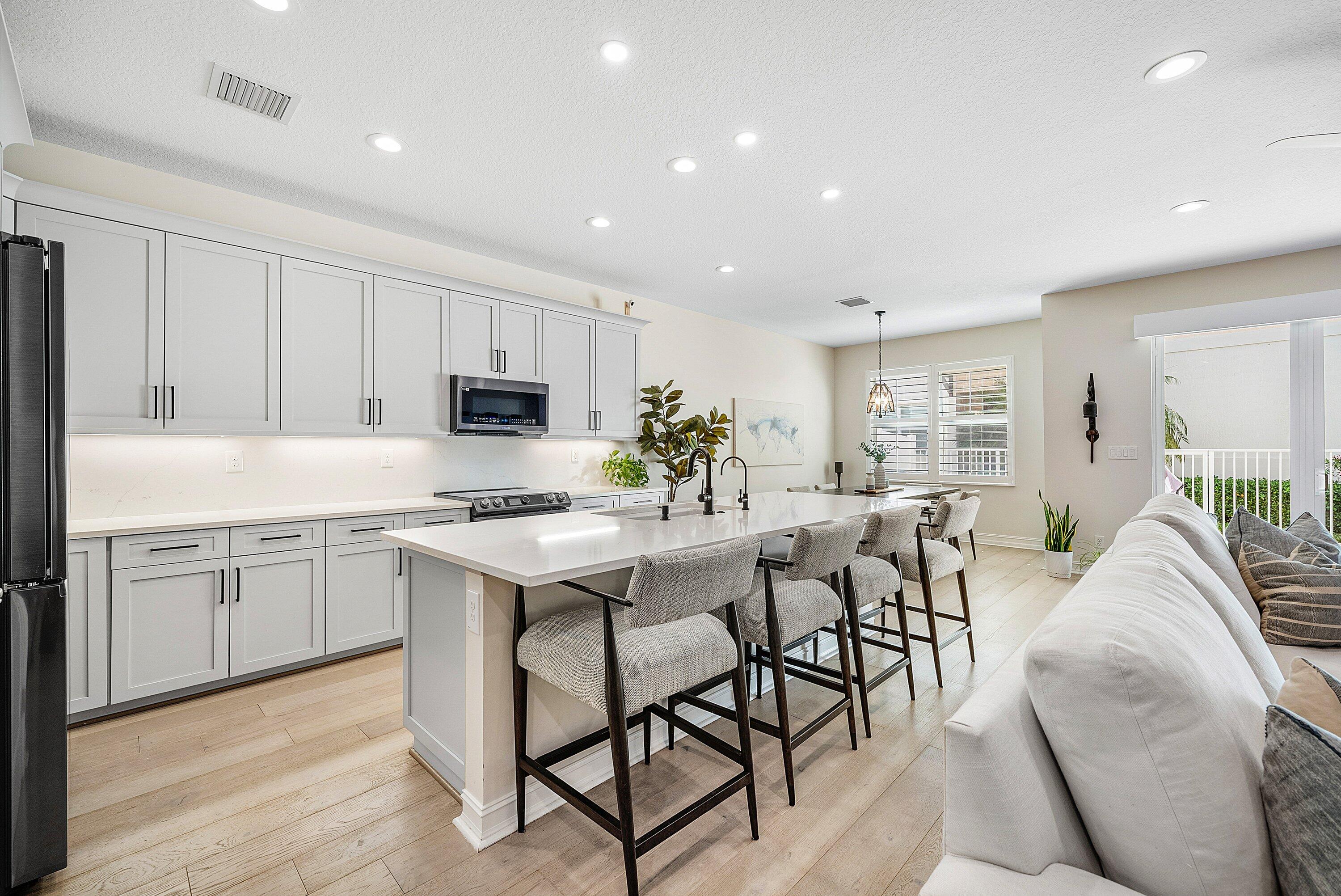 BOCA HIGHLANDS - Residential