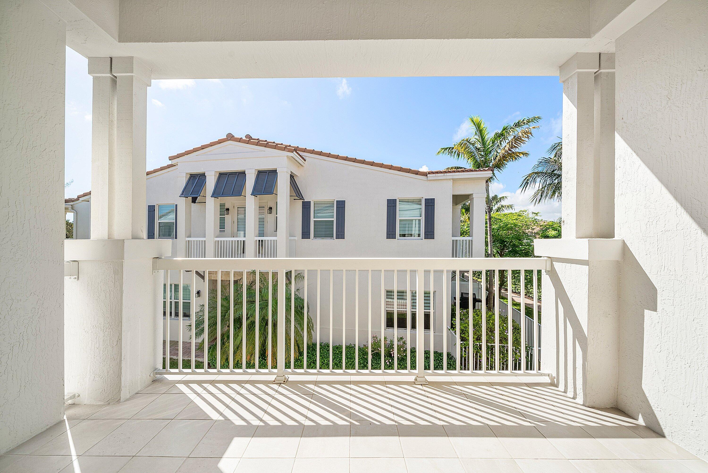 BOCA HIGHLANDS - Residential