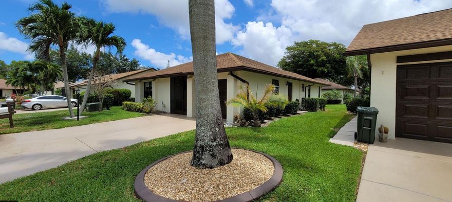 ** 55+** Beautiful and Gorgeous Renovated 2bd/2bth Single Family Home with a Garage in this Active 55+ Community, nestled in heart of Greenacres. Marble Tiles with updated bathrooms, state of the art Kitchen Cabinets and Appliances. Storage Space in the garage with Washer/Dryer. Close to everything, Aldi's, Green Market, Parks and Medical Facilities and more. You name it this community has it... a fitness room, game room , tennis courts, swimming pool and spa. Just a great place to live and enjoy.