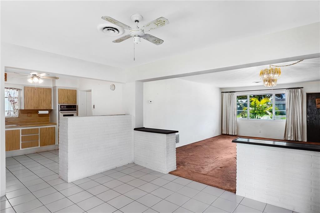 Hollywood Hills 6-22 B - Residential