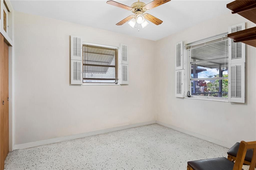 Hollywood Hills 6-22 B - Residential