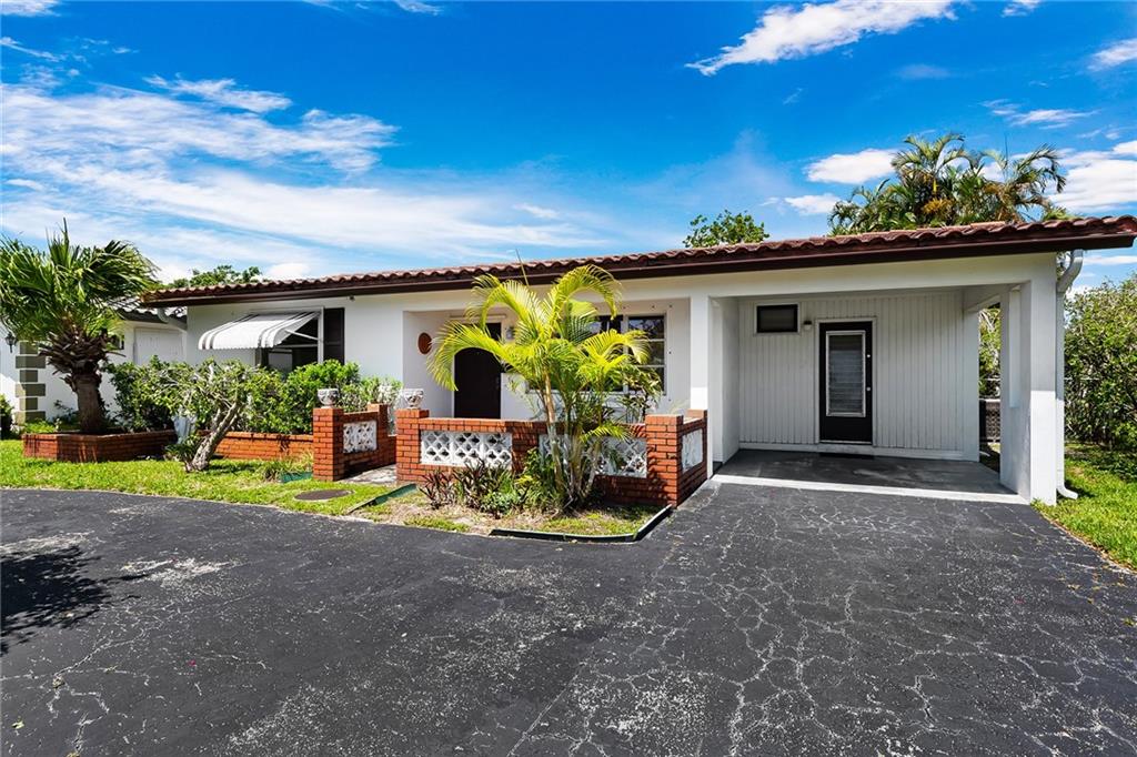 Hollywood Hills 6-22 B - Residential