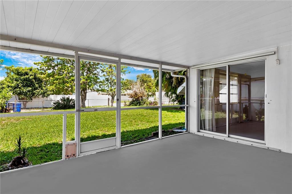 Hollywood Hills 6-22 B - Residential