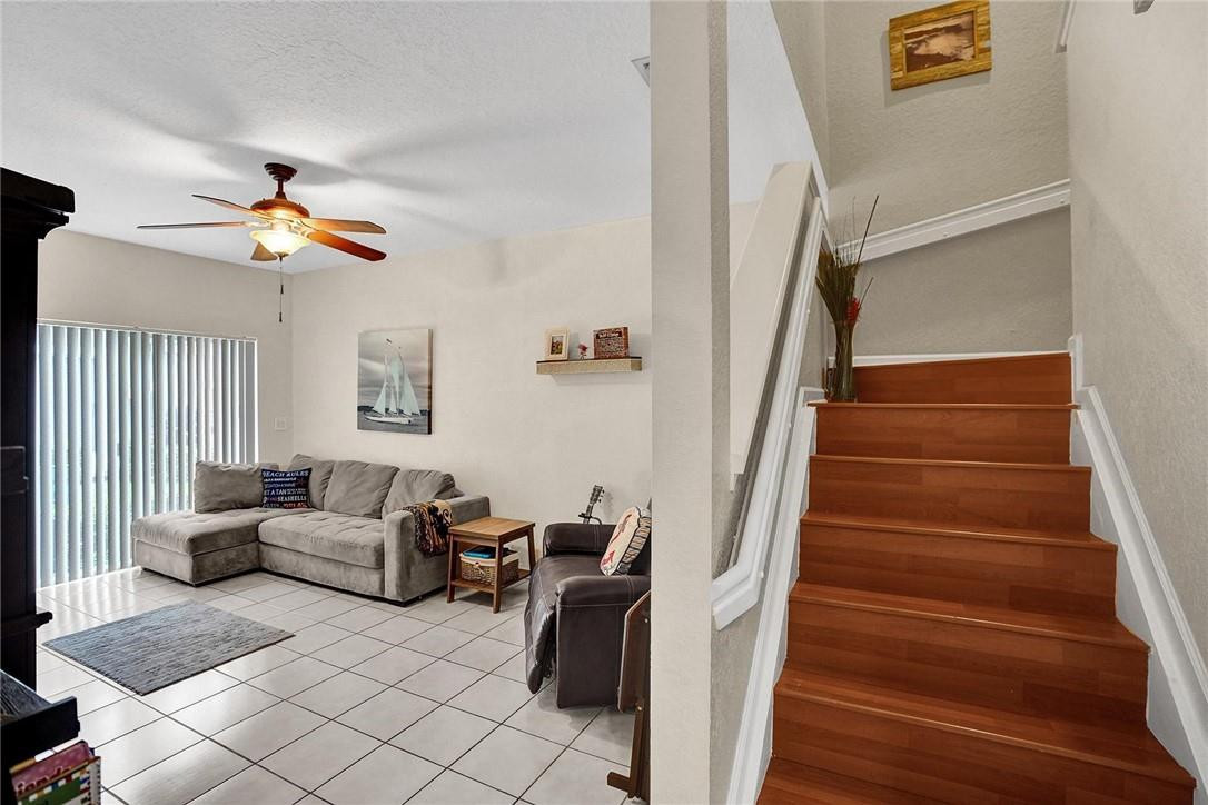 CINNAMON CROSSINGS - Residential