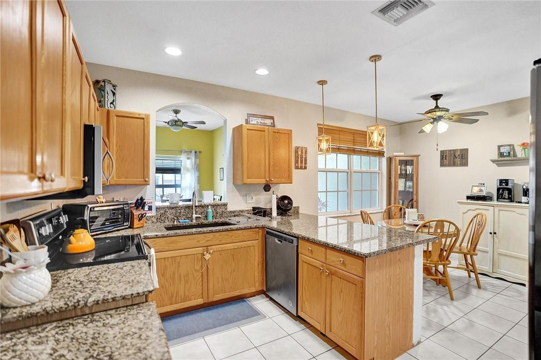 CINNAMON CROSSINGS - Residential