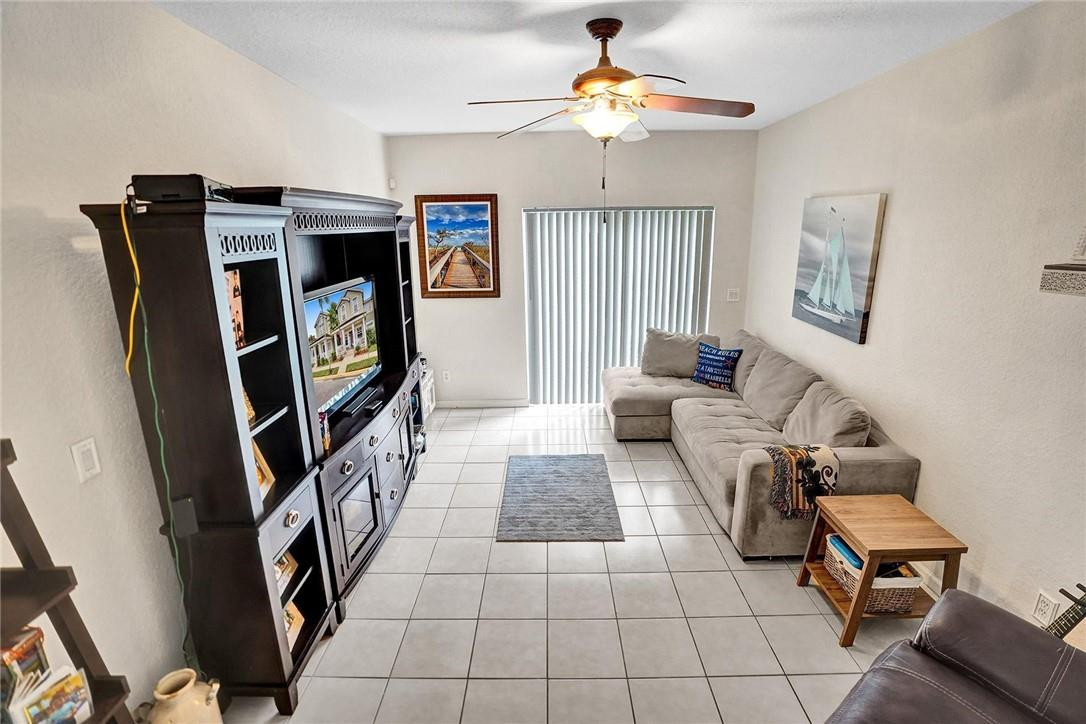 CINNAMON CROSSINGS - Residential