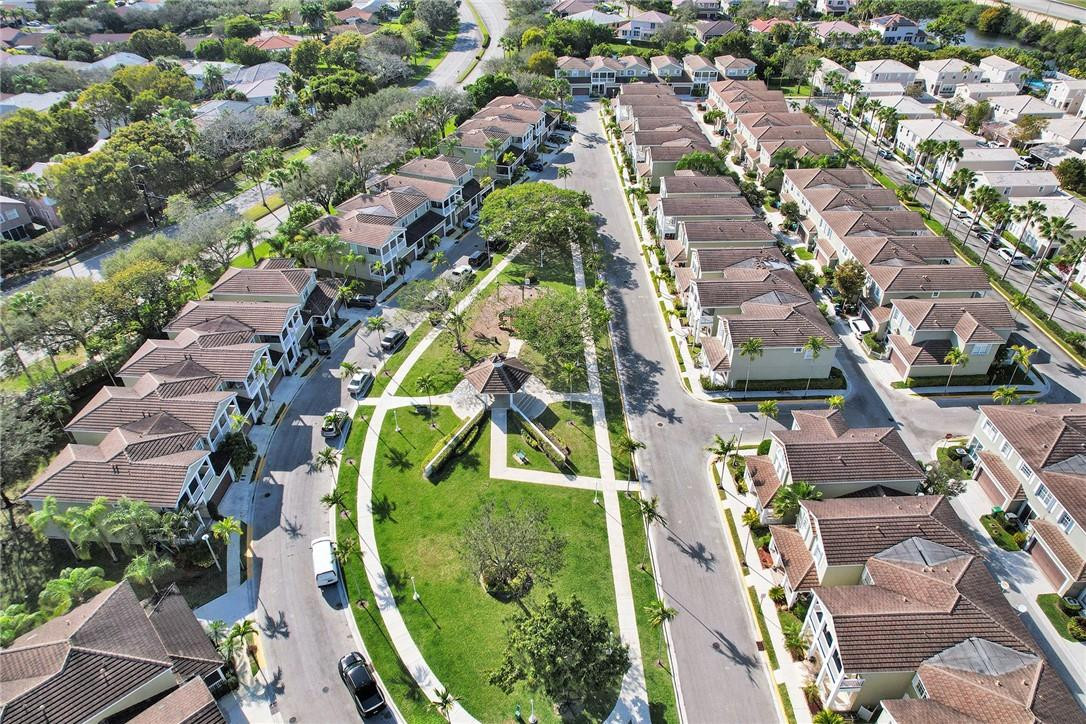 CINNAMON CROSSINGS - Residential