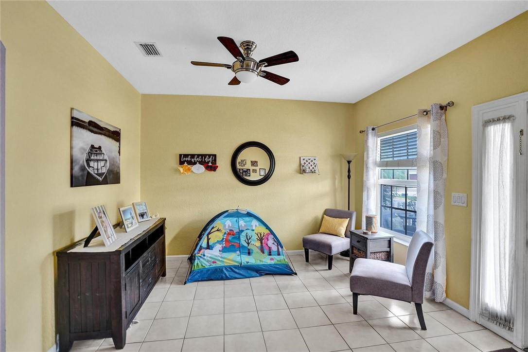 CINNAMON CROSSINGS - Residential