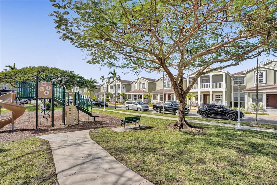 CINNAMON CROSSINGS - Residential