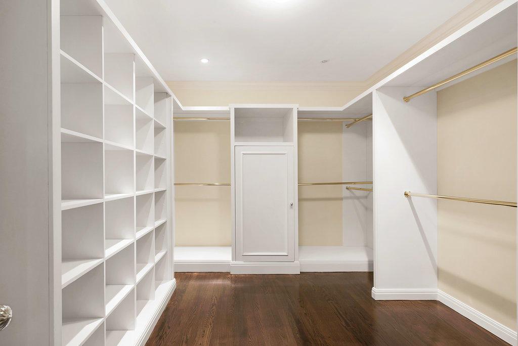 ROYAL PARK - Residential