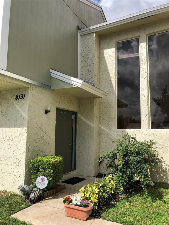 SANDPEBBLES TOWNHOUSE - Residential Lease